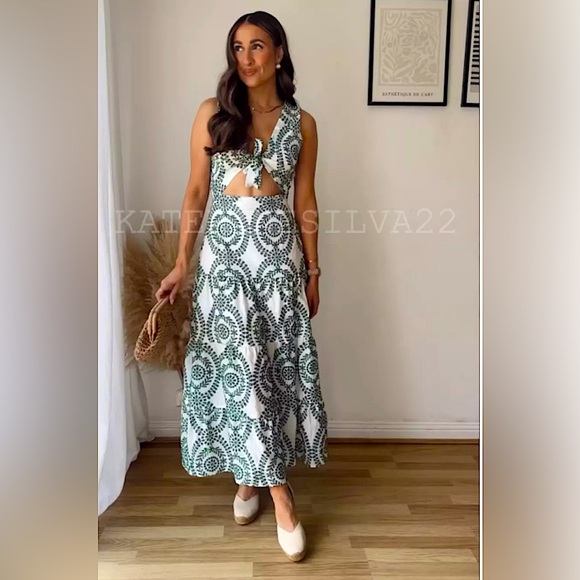 ZARA ✨VIRAL✨Perforated Knotted Embroidered Dress - Picture 13 of 15